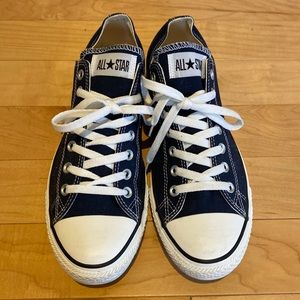 Navy Converse Chuck Taylor All Star Sneaker